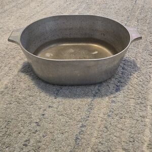 VINTAGE WAGNER WARE SIDNEY 0 MAGNALITE 4265-P ALUMINUM ROSTER TRIVET 8 QTS